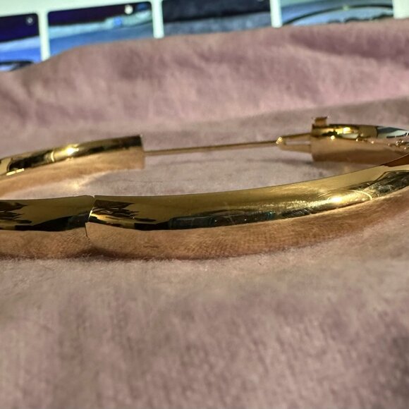 Solid 14 KT Gold 8mm Wide Bangle Bracelet - Picture 6 of 10